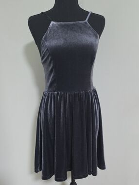 Trac Charcoal Velvet Spaghetti-Strap Mini Dress